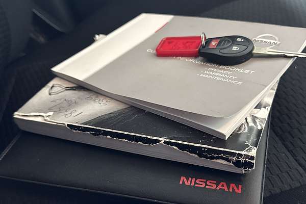 2011 Nissan Micra ST K13