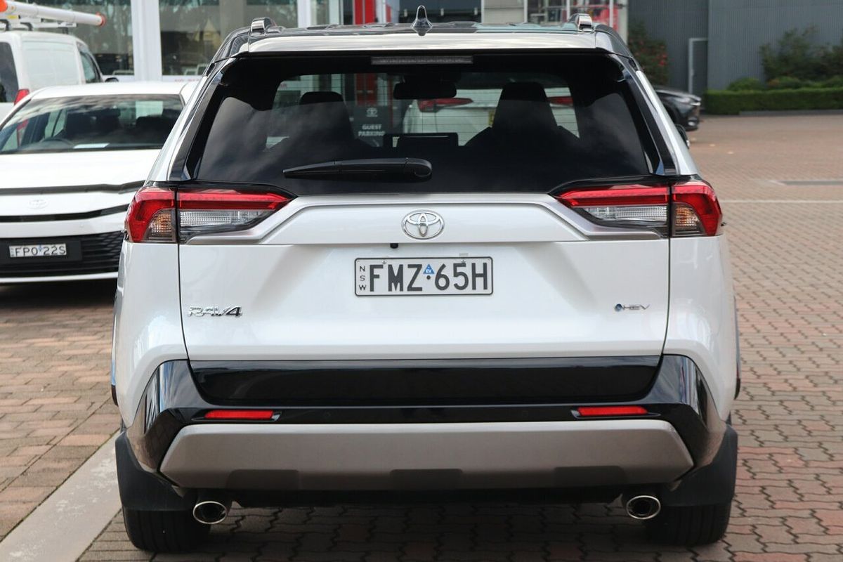 2024 Toyota RAV4 XSE AXAH52R