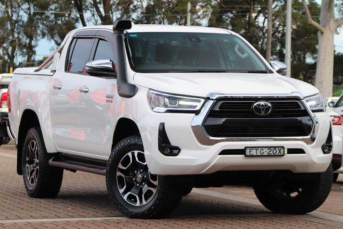 2022 Toyota Hilux SR5 GUN126R 4X4