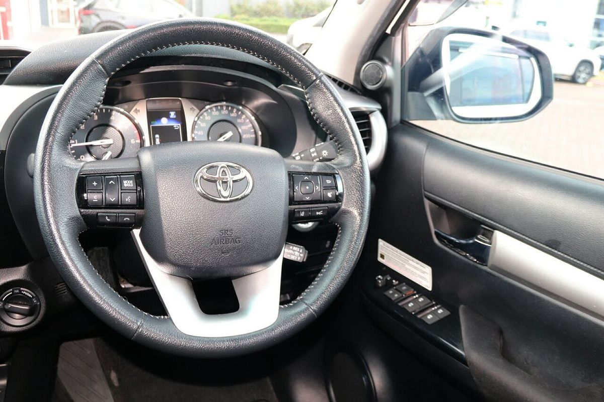 2022 Toyota Hilux SR5 GUN126R 4X4