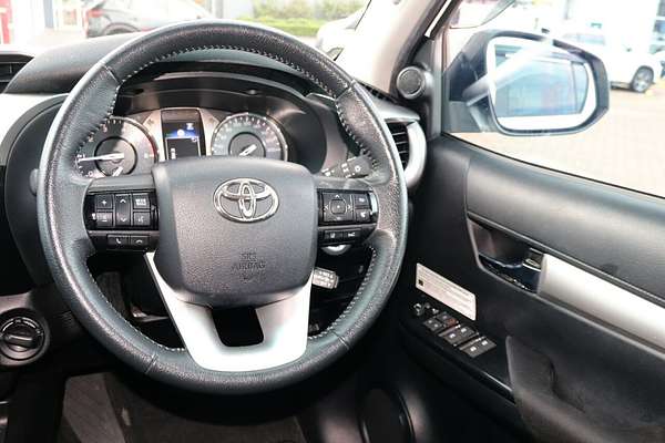 2022 Toyota Hilux SR5 GUN126R 4X4