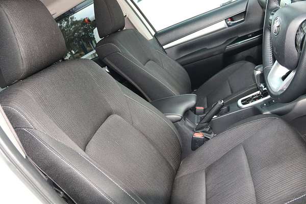 2022 Toyota Hilux SR5 GUN126R 4X4