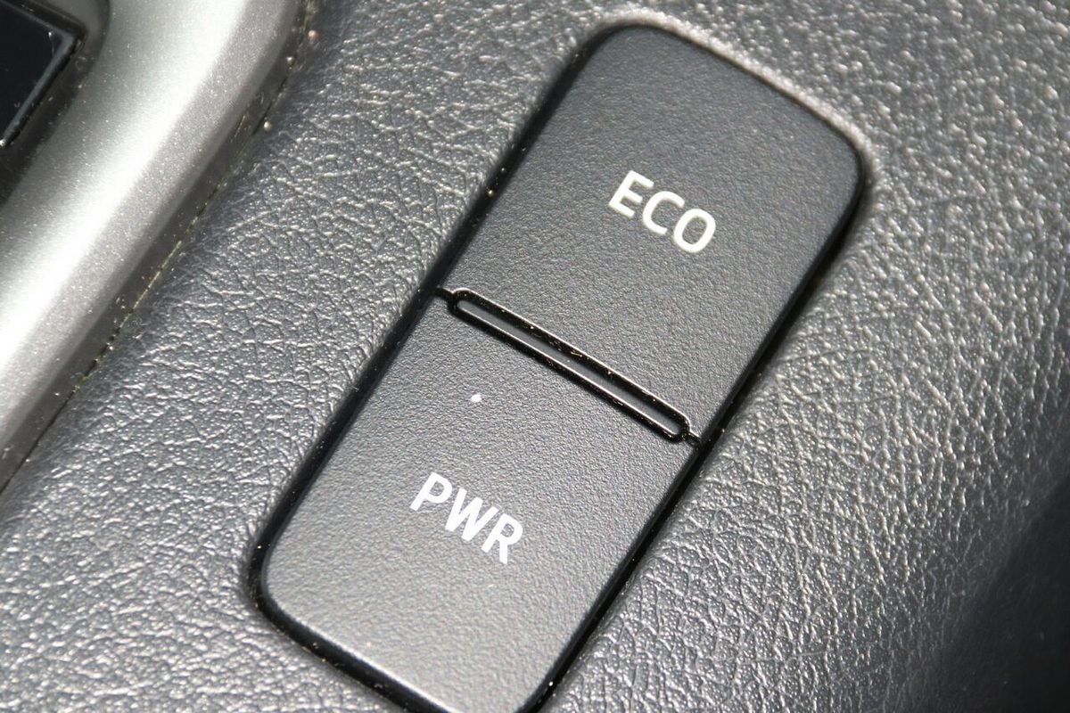 2022 Toyota Hilux SR5 GUN126R 4X4