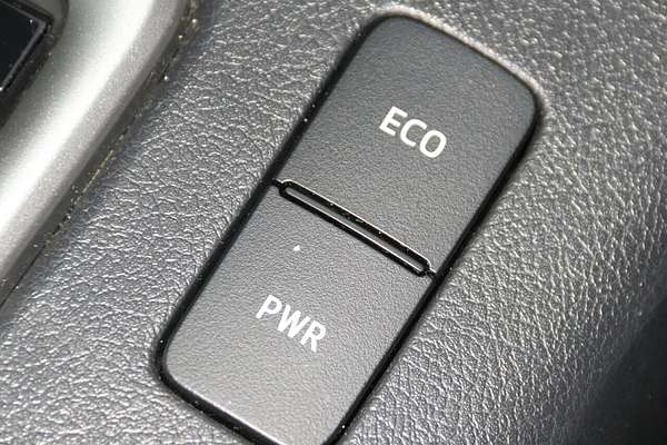 2022 Toyota Hilux SR5 GUN126R 4X4