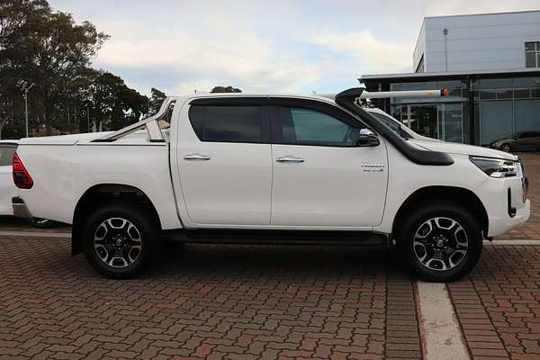 2022 Toyota Hilux SR5 GUN126R 4X4