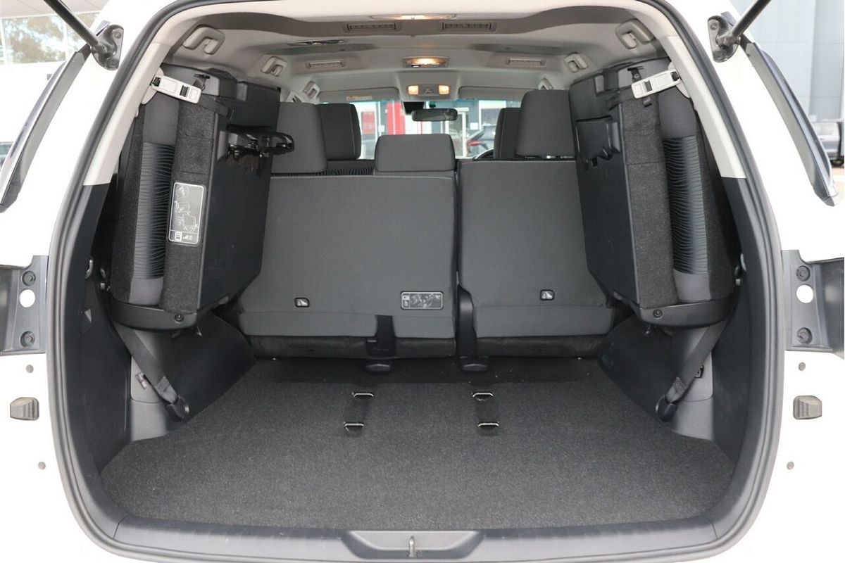 2024 Toyota Fortuner GXL GUN156R