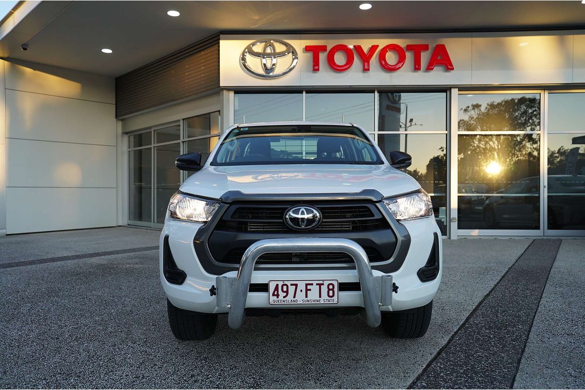 2022 Toyota Hilux 4x4 Hilux 4x4 SR 2.8L T Diesel Manual Extra Cab C/C