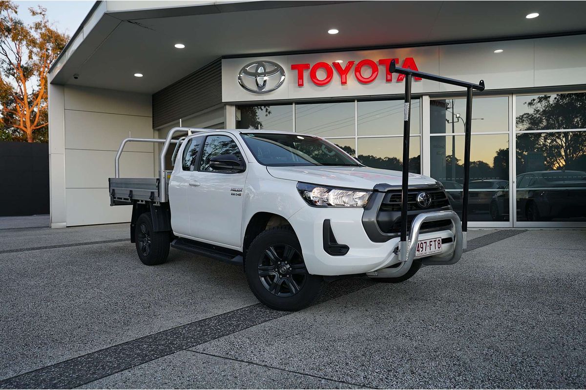 2022 Toyota Hilux 4x4 Hilux 4x4 SR 2.8L T Diesel Manual Extra Cab C/C