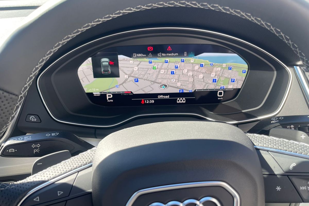 2024 Audi Q5 45 TFSI S line FY