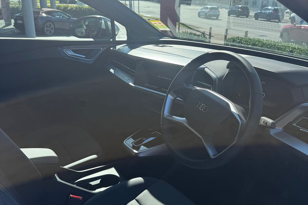 2024 Audi Q4 e-tron 45 F4