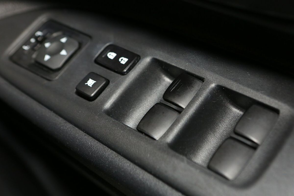 2013 Mitsubishi Outlander ES ZJ