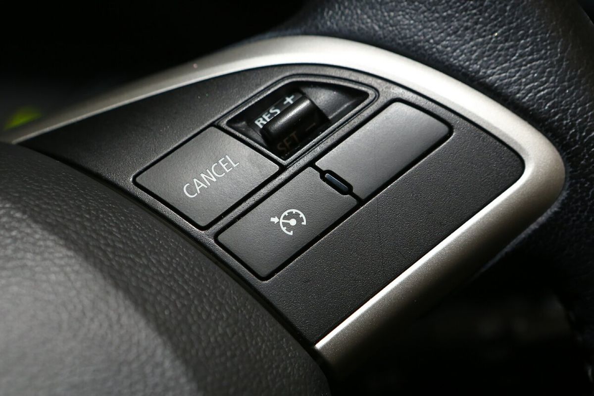 2013 Mitsubishi Outlander ES ZJ