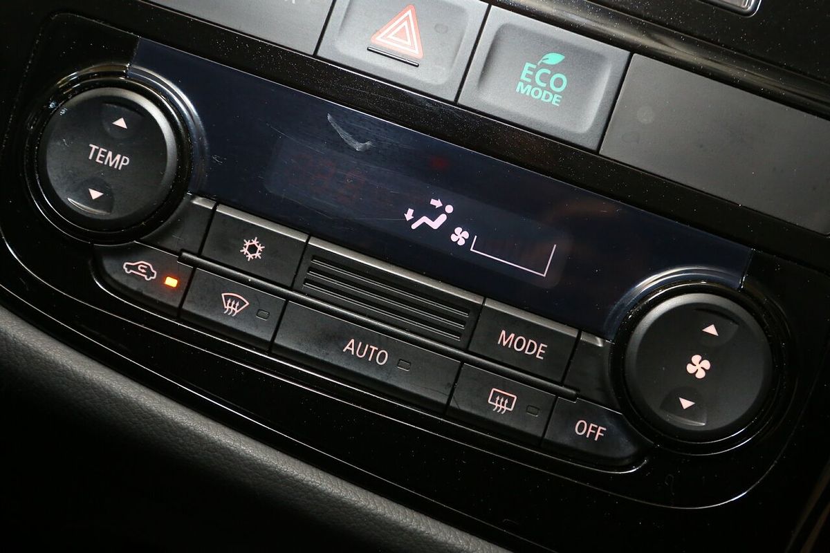 2013 Mitsubishi Outlander ES ZJ