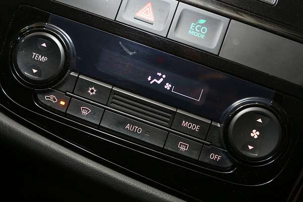 2013 Mitsubishi Outlander ES ZJ