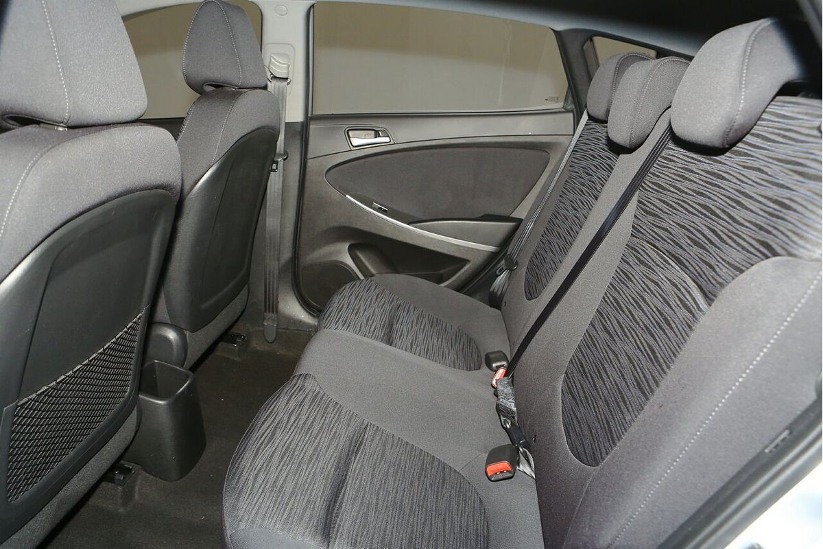 2016 Hyundai Accent Active RB4