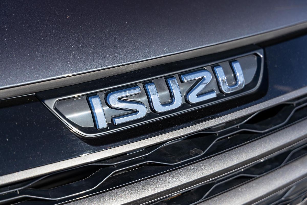 2024 Isuzu MU-X LS-M