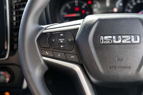 2024 Isuzu MU-X LS-M