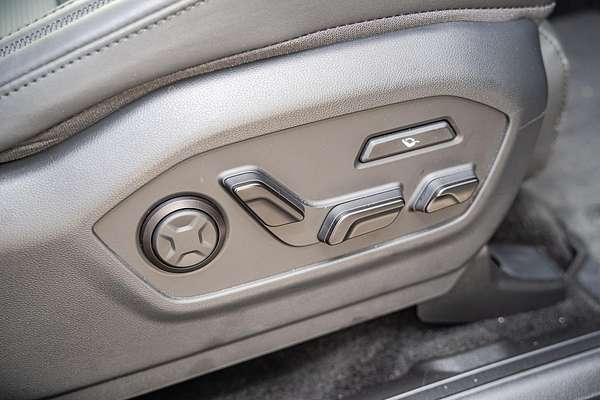2025 Hyundai Santa Fe Calligraphy MX5.V1