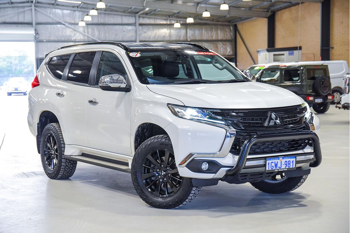 2019 Mitsubishi Pajero Sport Black Edition QE
