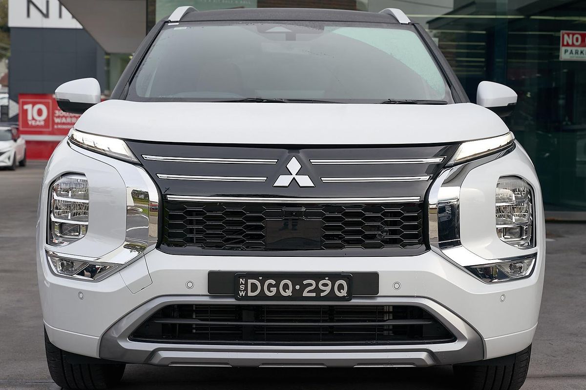 2025 Mitsubishi Outlander Exceed Tourer ZM
