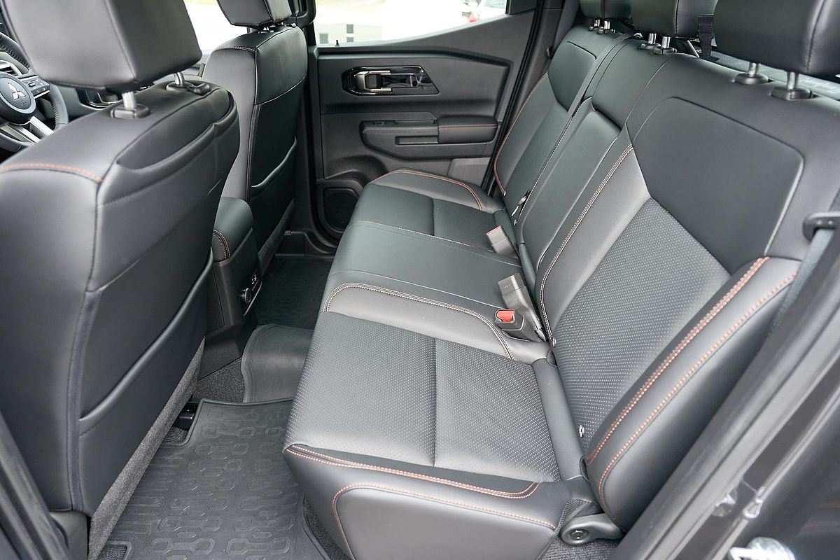 2025 Mitsubishi Triton GSR MV 4X4