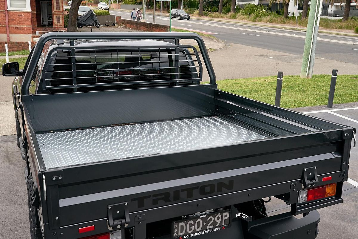 2025 Mitsubishi Triton GSR MV 4X4