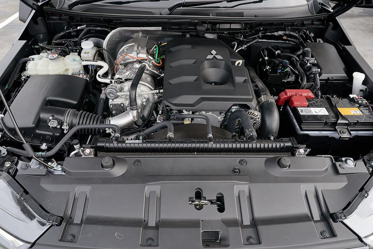 2025 Mitsubishi Triton GSR MV 4X4
