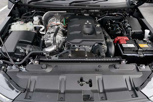 2025 Mitsubishi Triton GSR MV 4X4
