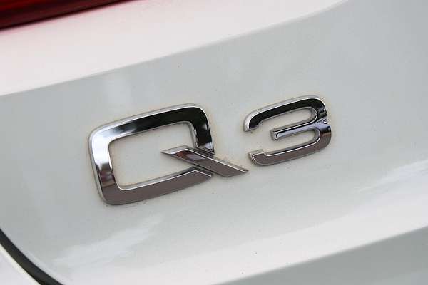 2020 Audi Q3 35 TFSI S line F3
