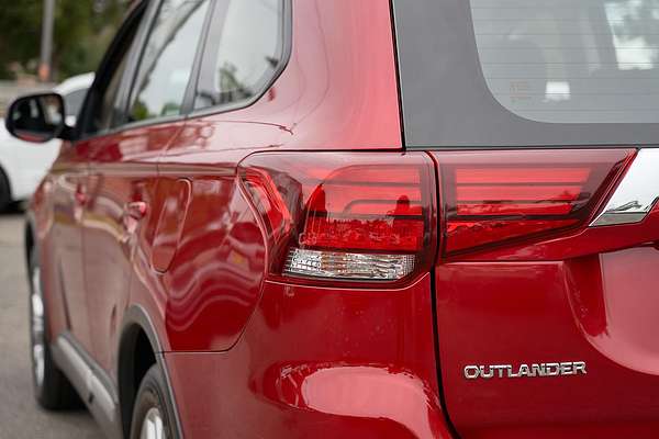 2021 Mitsubishi Outlander ES ZL
