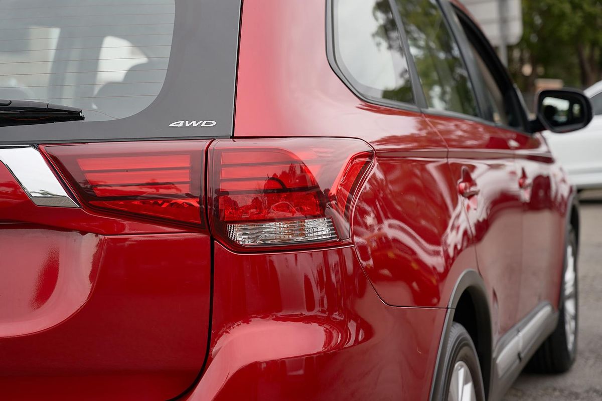 2021 Mitsubishi Outlander ES ZL