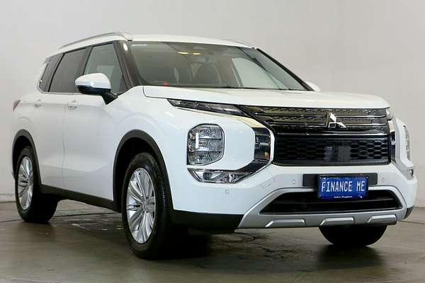 2024 Mitsubishi Outlander LS ZM