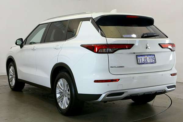 2024 Mitsubishi Outlander LS ZM