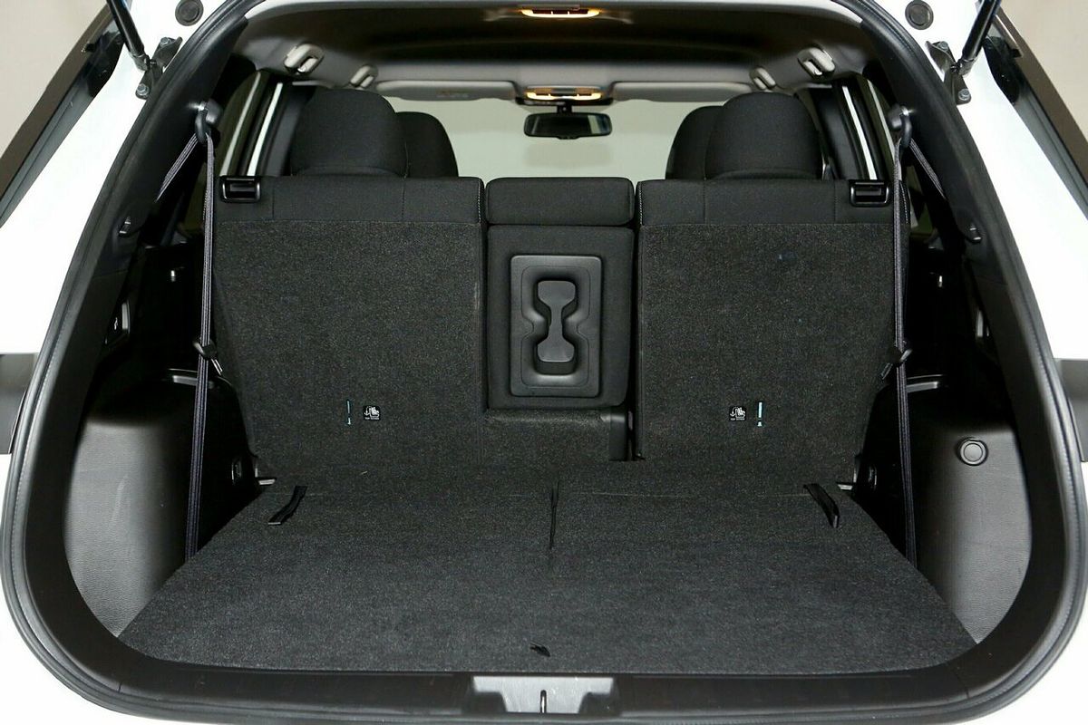 2024 Mitsubishi Outlander LS ZM