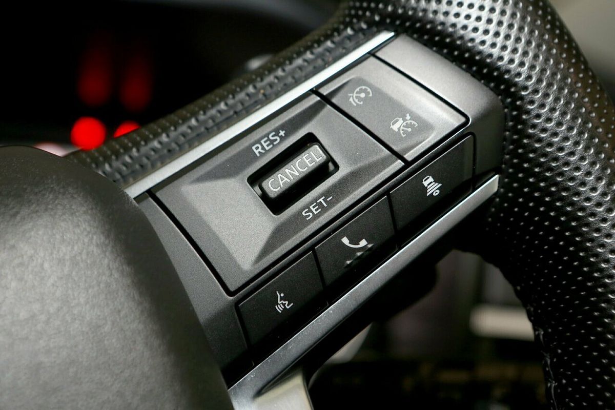 2024 Mitsubishi Outlander LS ZM