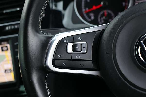 2015 Volkswagen Golf 110TSI Highline 7
