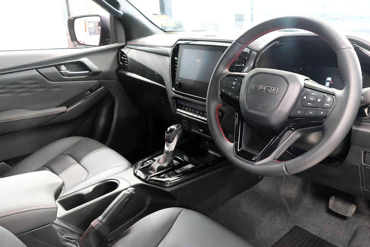 2025 Isuzu D-MAX X-TERRAIN 4X4