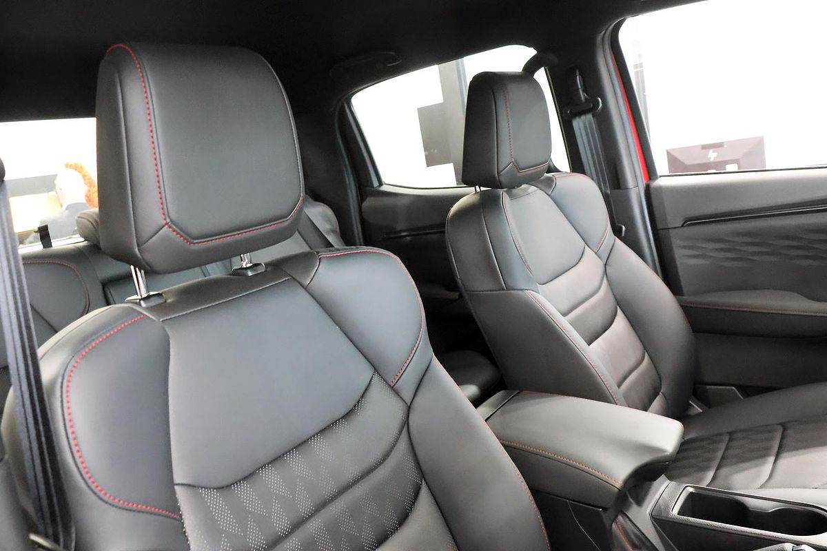 2025 Isuzu D-MAX X-TERRAIN 4X4