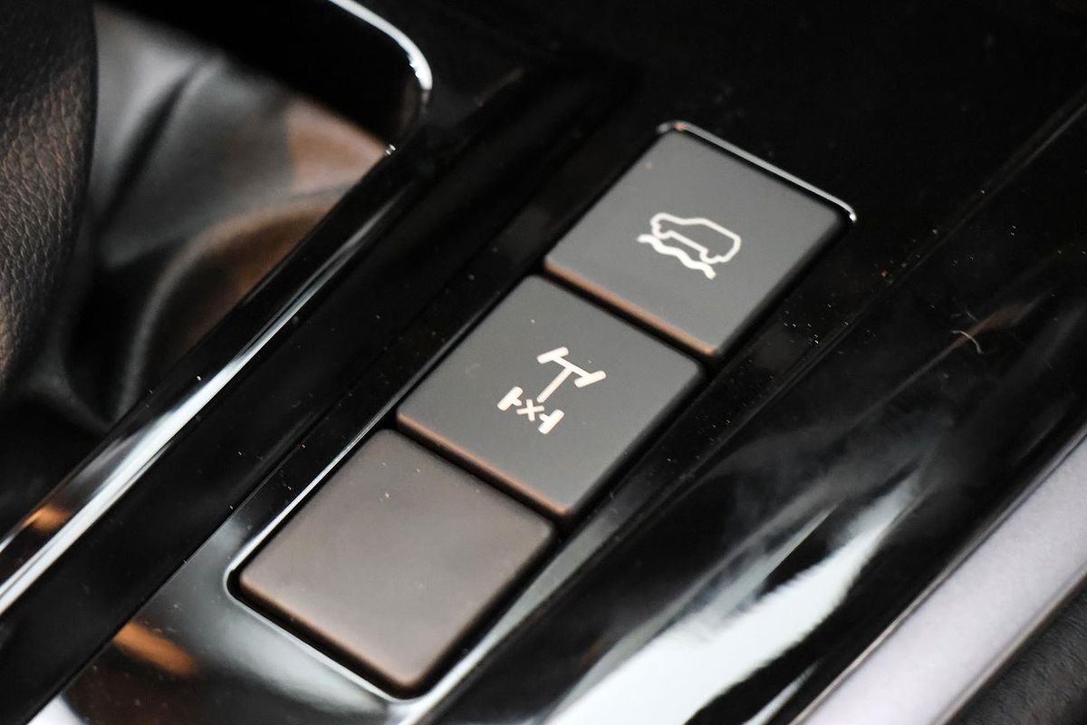 2025 Isuzu D-MAX LS-U 4X4