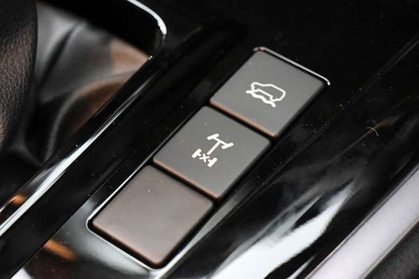 2025 Isuzu D-MAX LS-U 4X4