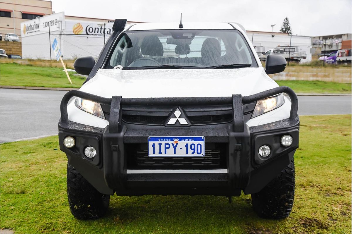 2022 Mitsubishi Triton GLX MR 4X4