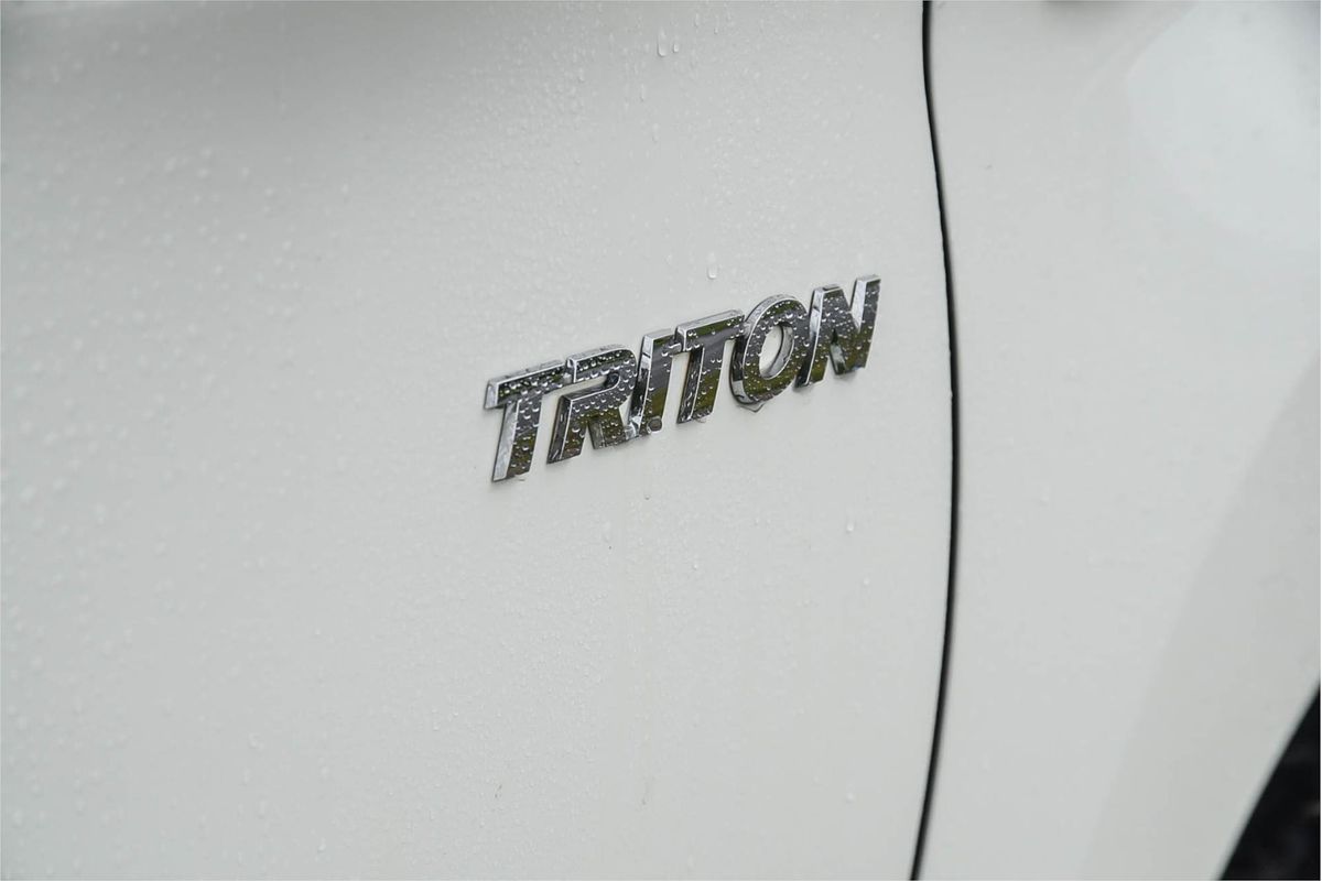 2022 Mitsubishi Triton GLX MR 4X4