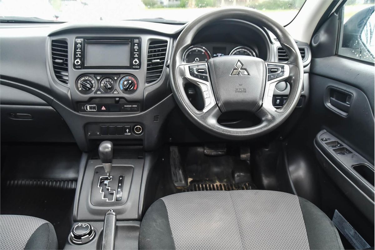 2022 Mitsubishi Triton GLX MR 4X4