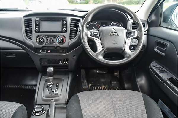 2022 Mitsubishi Triton GLX MR 4X4