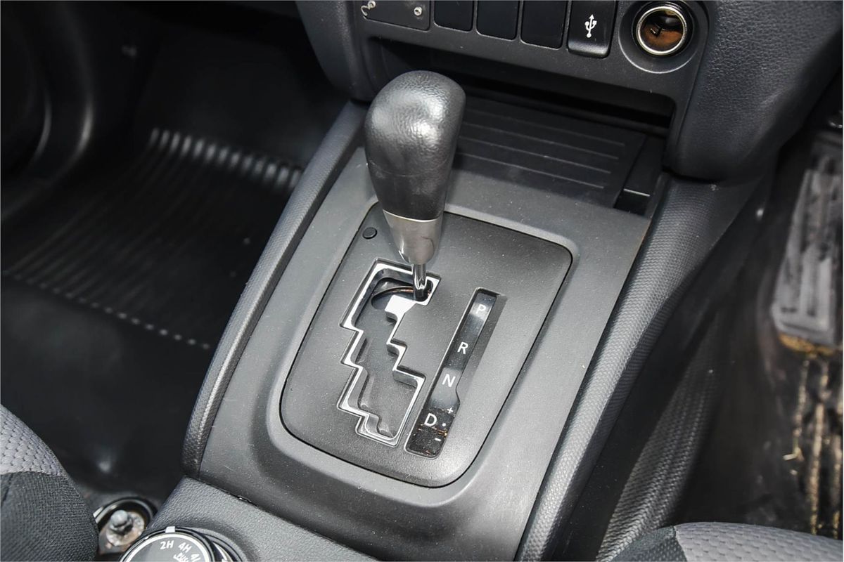2022 Mitsubishi Triton GLX MR 4X4