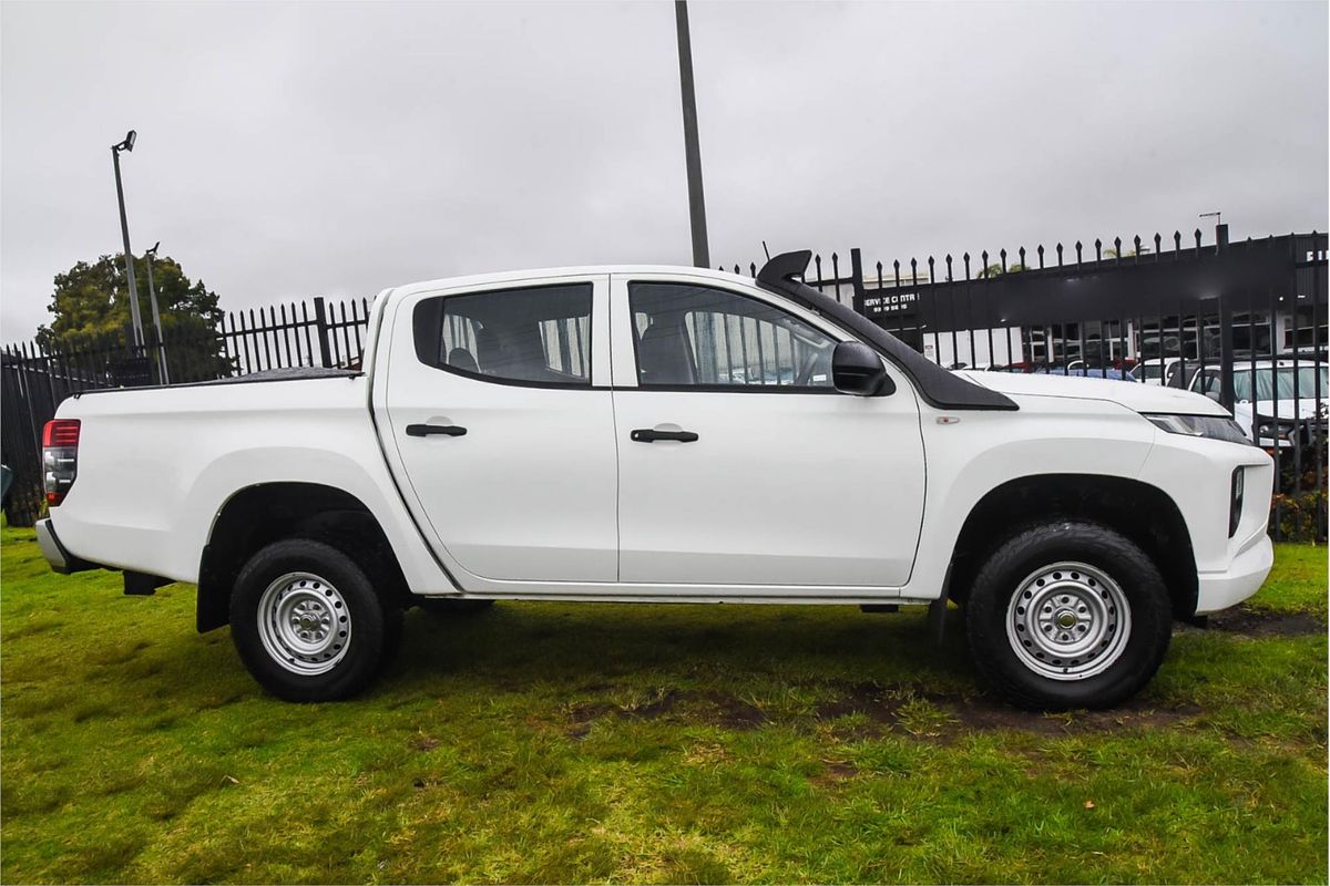 2019 Mitsubishi Triton GLX ADAS MR 4X4