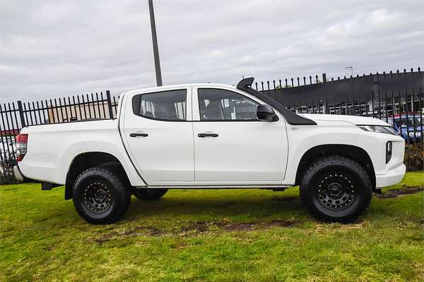 2019 Mitsubishi Triton GLX ADAS MR 4X4