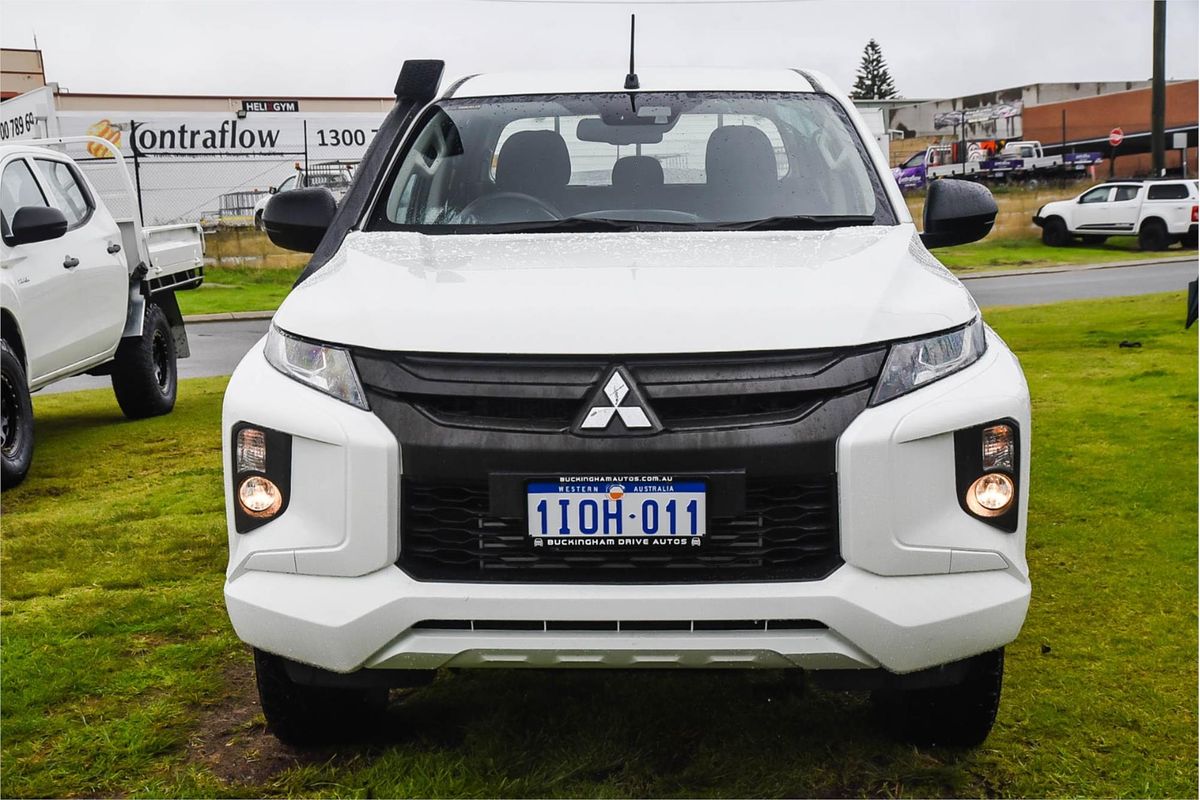 2019 Mitsubishi Triton GLX ADAS MR 4X4