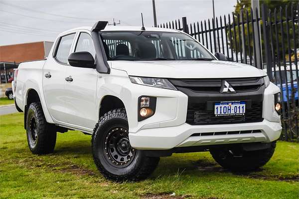 2019 Mitsubishi Triton GLX ADAS MR 4X4