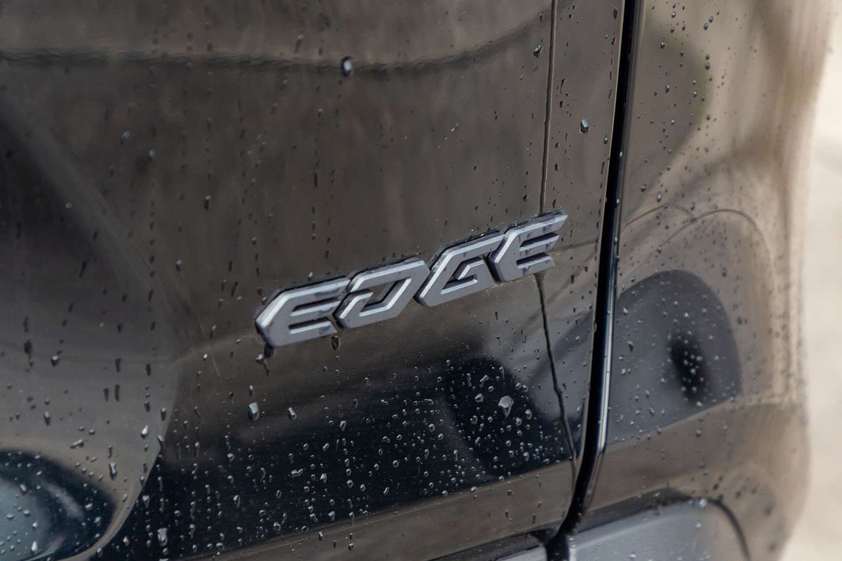 2022 Toyota RAV4 Edge AXAA54R